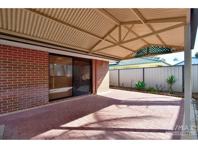 11 Shiralee Bend, Carramar WA 6031