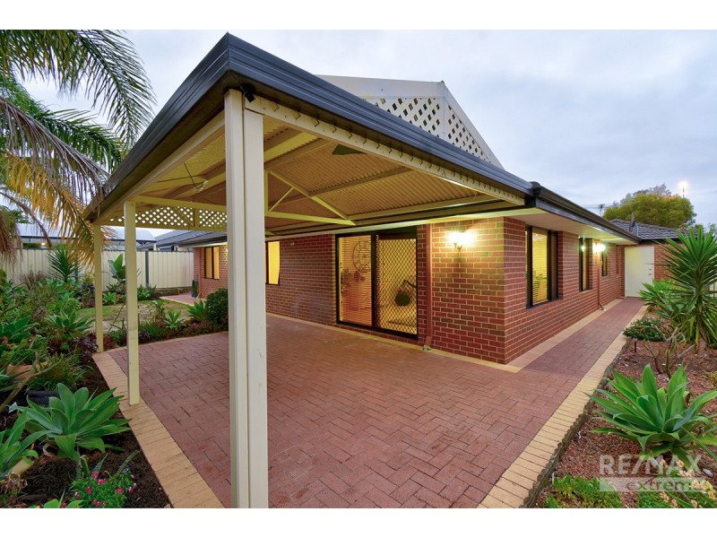 11 Shiralee Bend, Carramar WA 6031