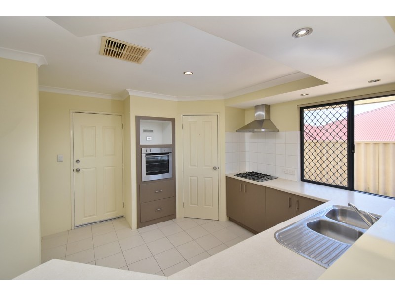 4 Kartner Road, Tapping WA 6065