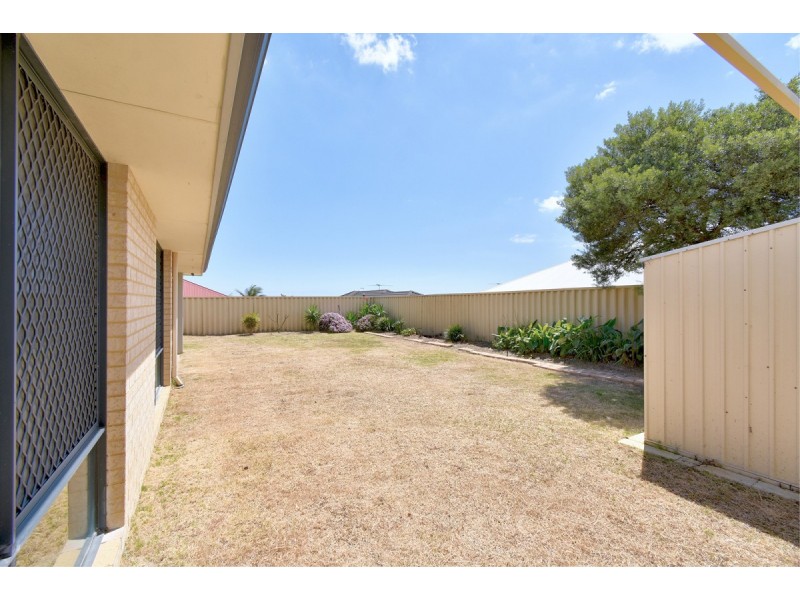 4 Kartner Road, Tapping WA 6065