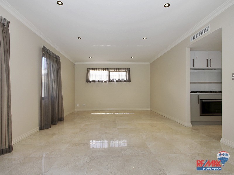 6/49 Discovery Circuit, Iluka WA 6028