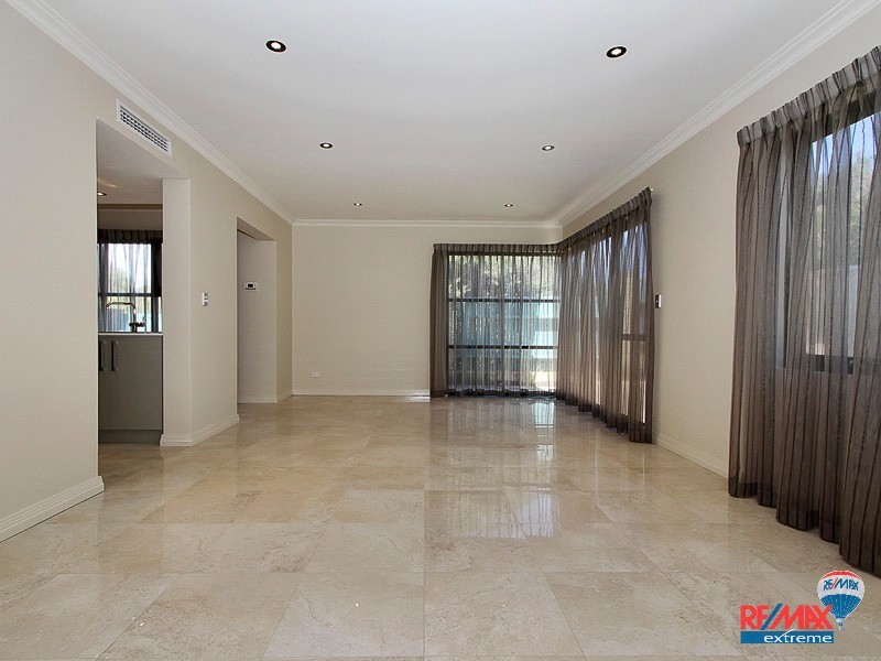 6/49 Discovery Circuit, Iluka WA 6028