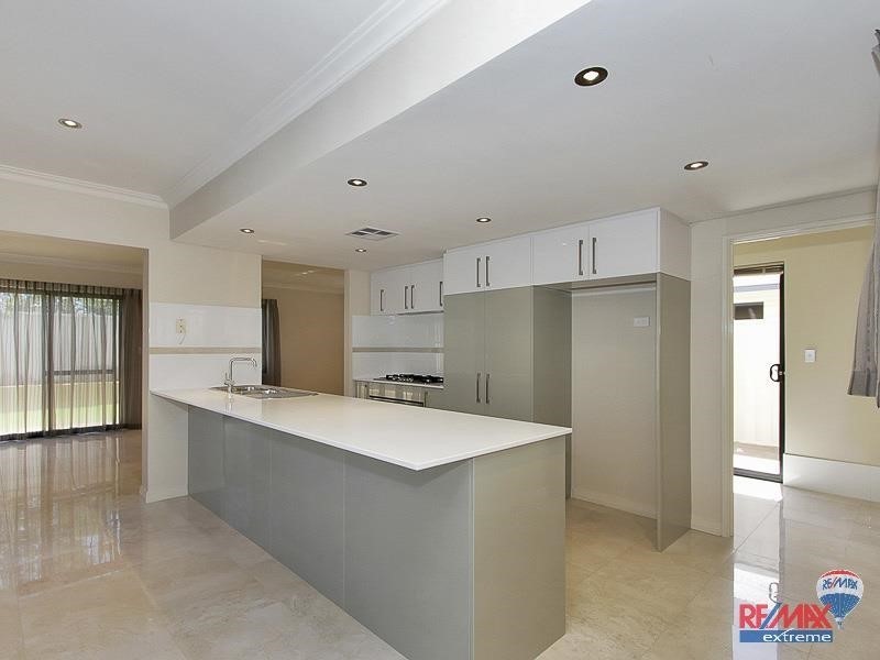 6/49 Discovery Circuit, Iluka WA 6028