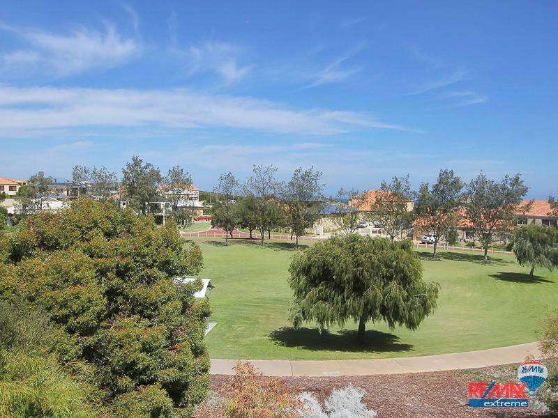 6/49 Discovery Circuit, Iluka WA 6028