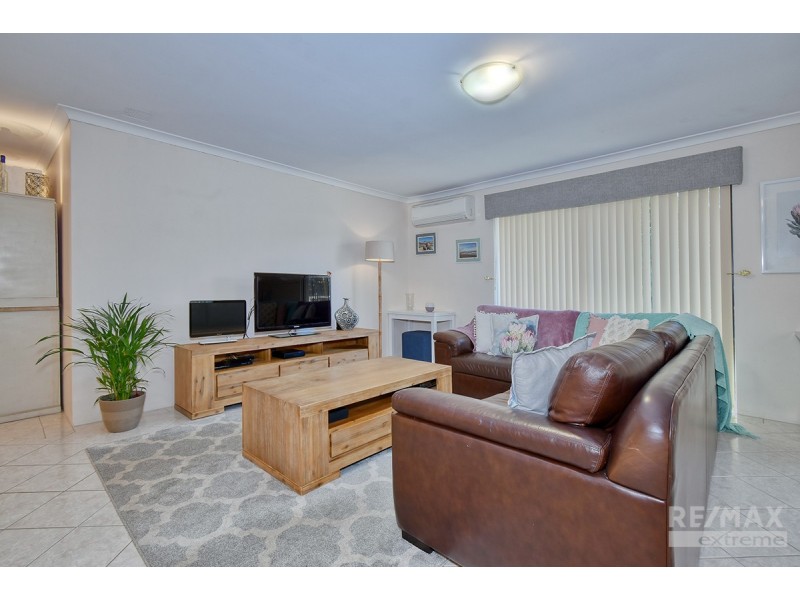 12 Crofton Cove, Mindarie WA 6030