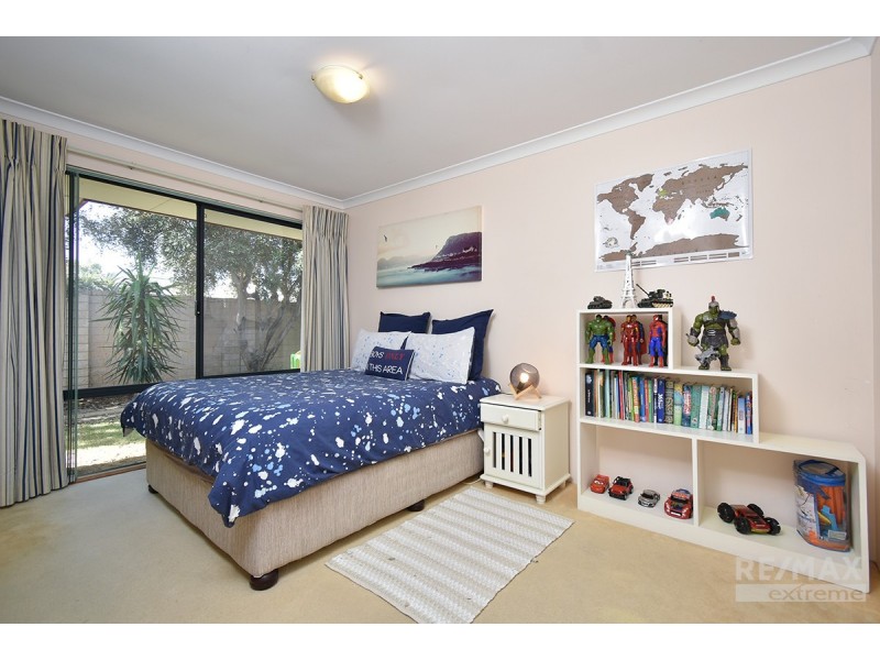 12 Crofton Cove, Mindarie WA 6030