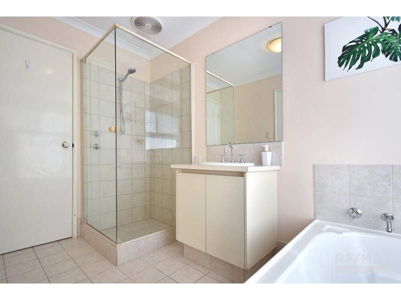 12 Crofton Cove, Mindarie WA 6030