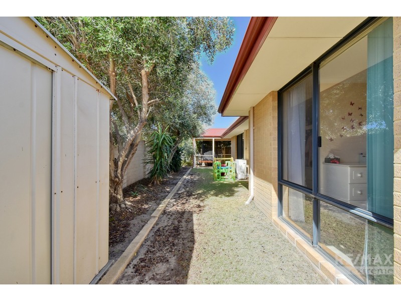 12 Crofton Cove, Mindarie WA 6030