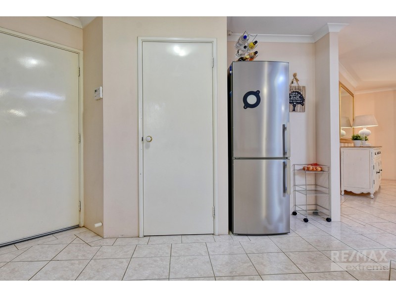 12 Crofton Cove, Mindarie WA 6030