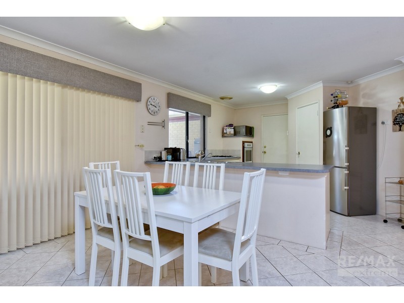 12 Crofton Cove, Mindarie WA 6030