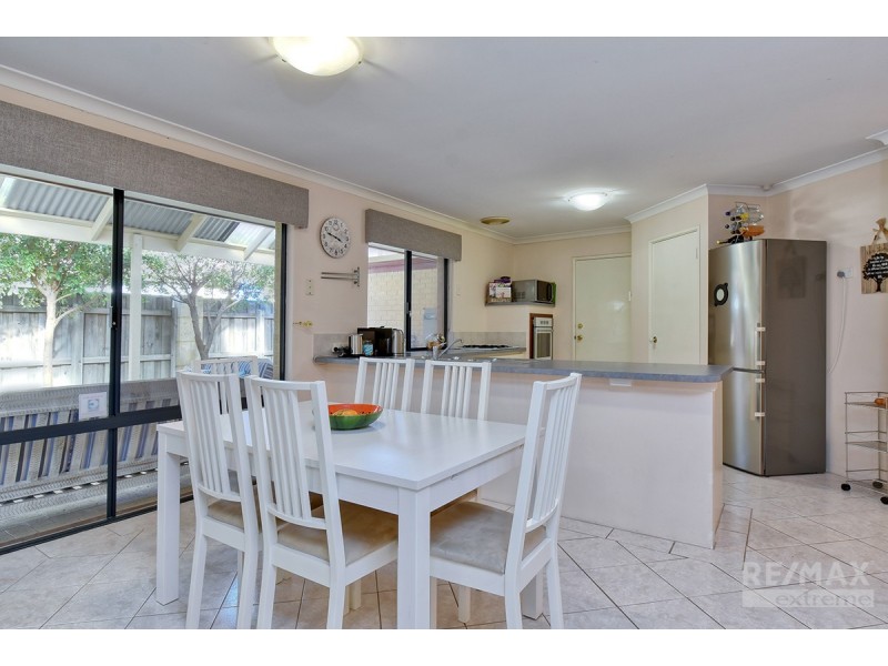 12 Crofton Cove, Mindarie WA 6030