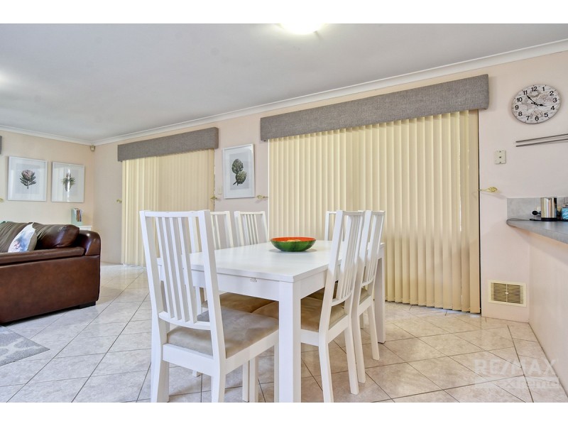 12 Crofton Cove, Mindarie WA 6030