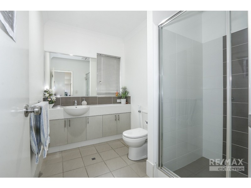 54 Cabernet Loop, Pearsall WA 6065