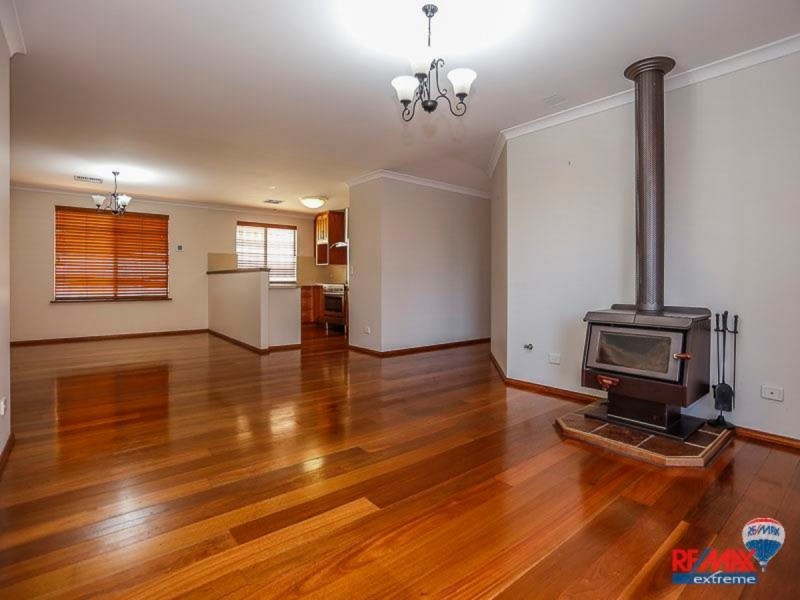 15 Greenock Gardens, Kinross WA 6028