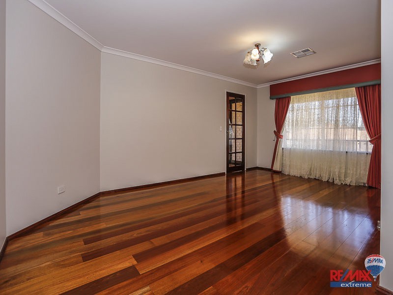 15 Greenock Gardens, Kinross WA 6028