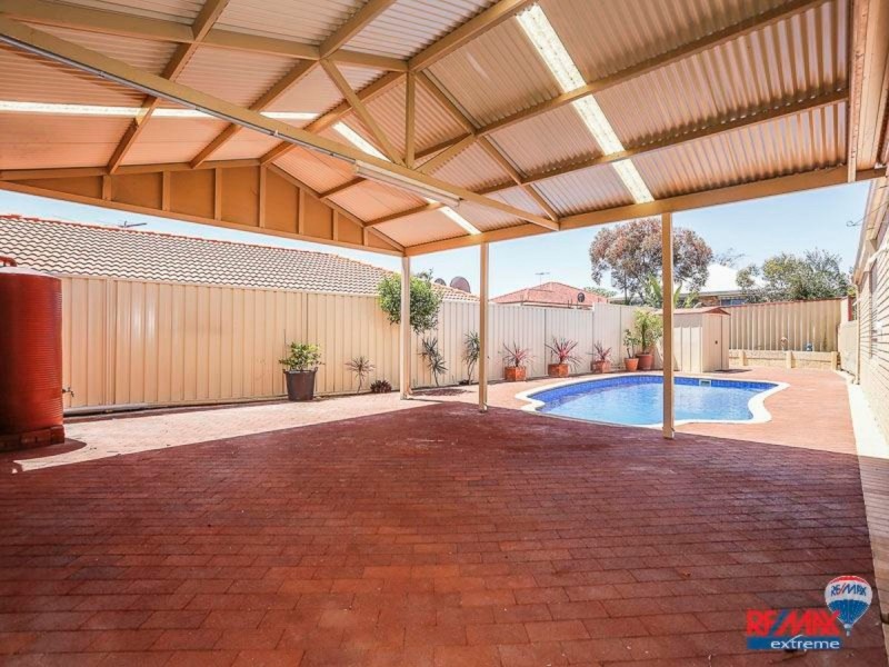 15 Greenock Gardens, Kinross WA 6028