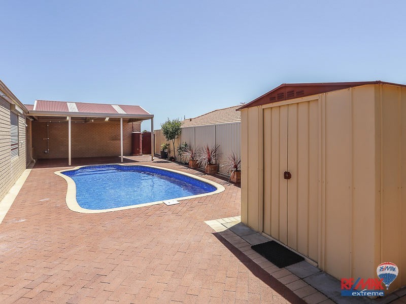 15 Greenock Gardens, Kinross WA 6028