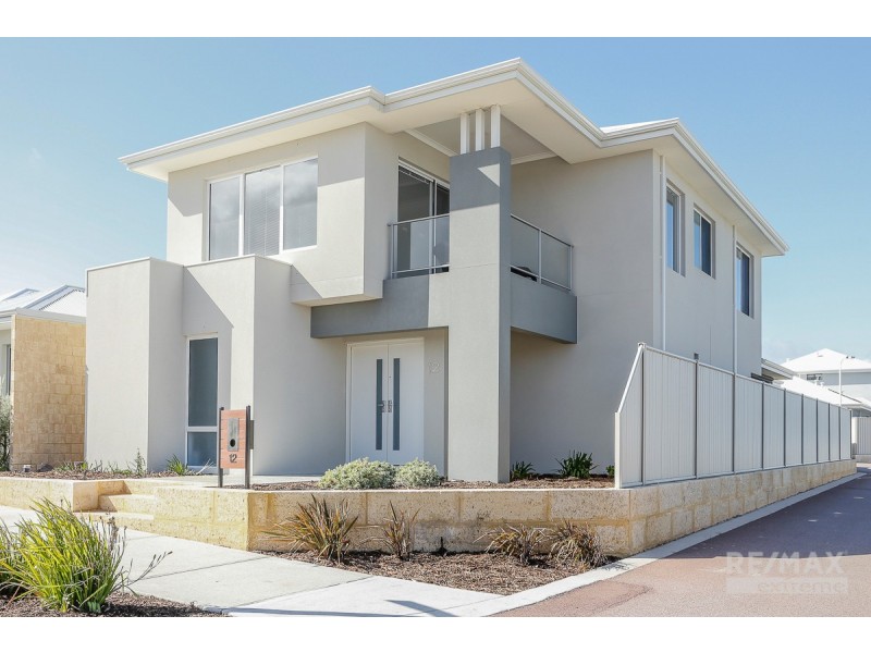 12 Broach Way, Alkimos WA 6038