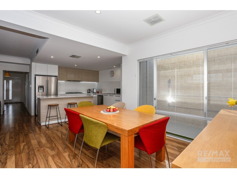 12 Broach Way, Alkimos WA 6038