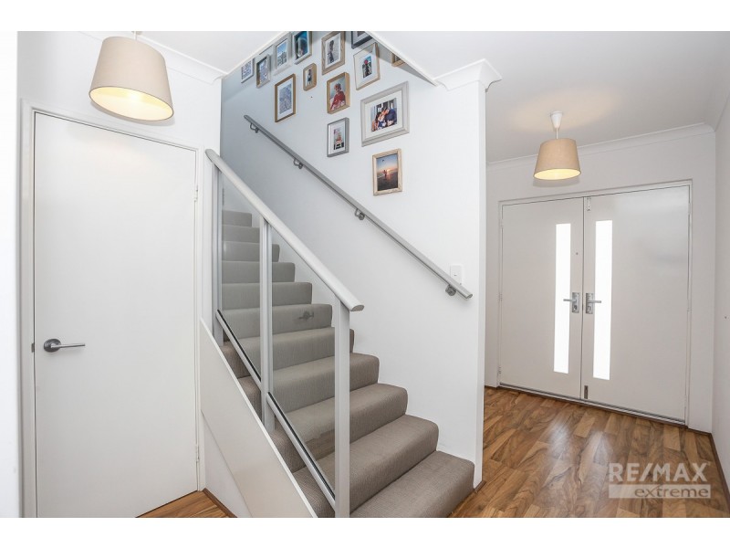 12 Broach Way, Alkimos WA 6038