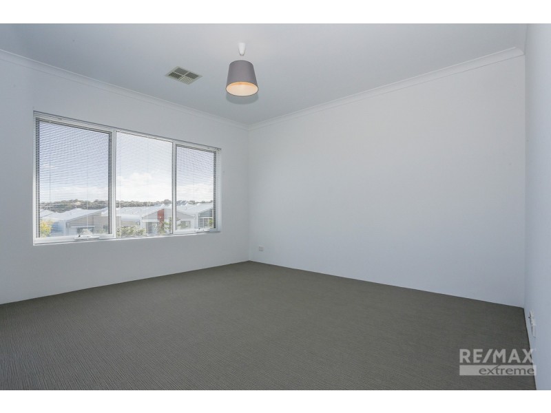 12 Broach Way, Alkimos WA 6038