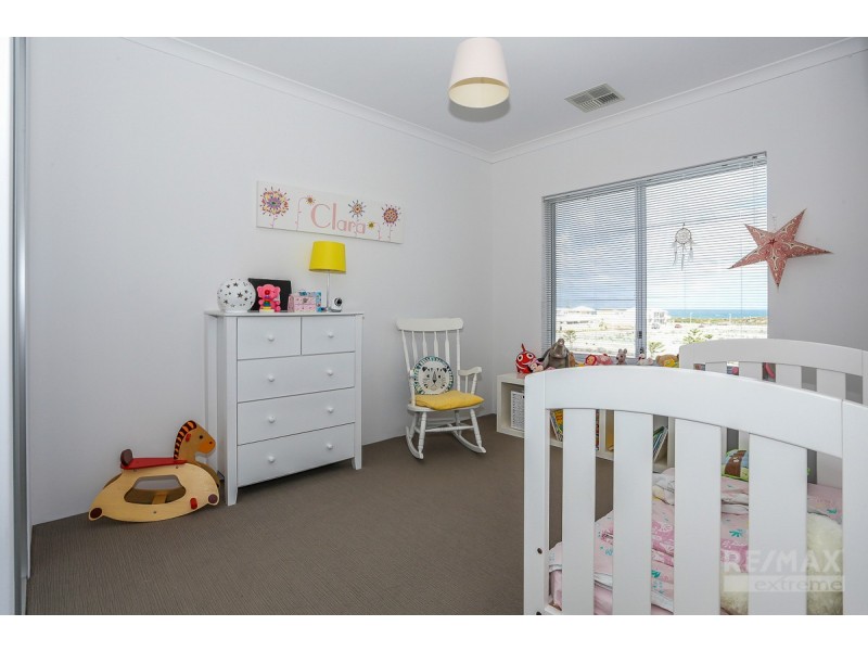 12 Broach Way, Alkimos WA 6038