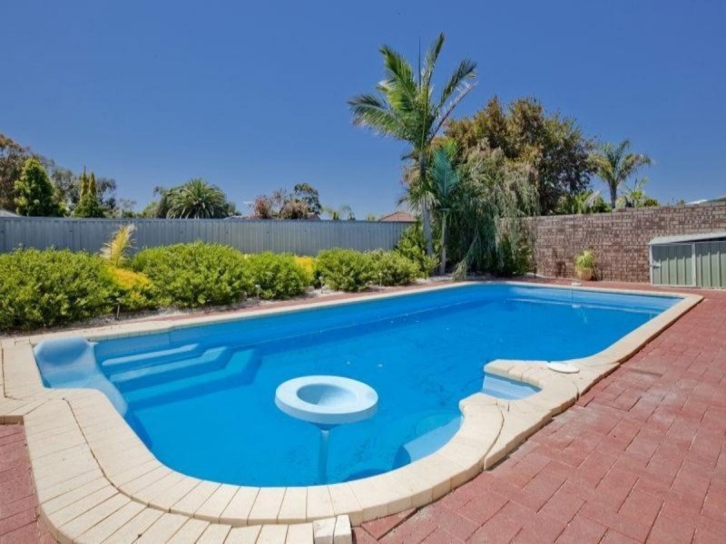 10 Twickenham Drive, Kingsley WA 6026