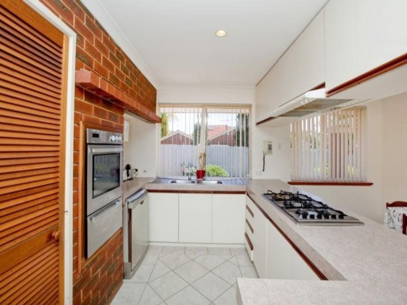 10 Twickenham Drive, Kingsley WA 6026