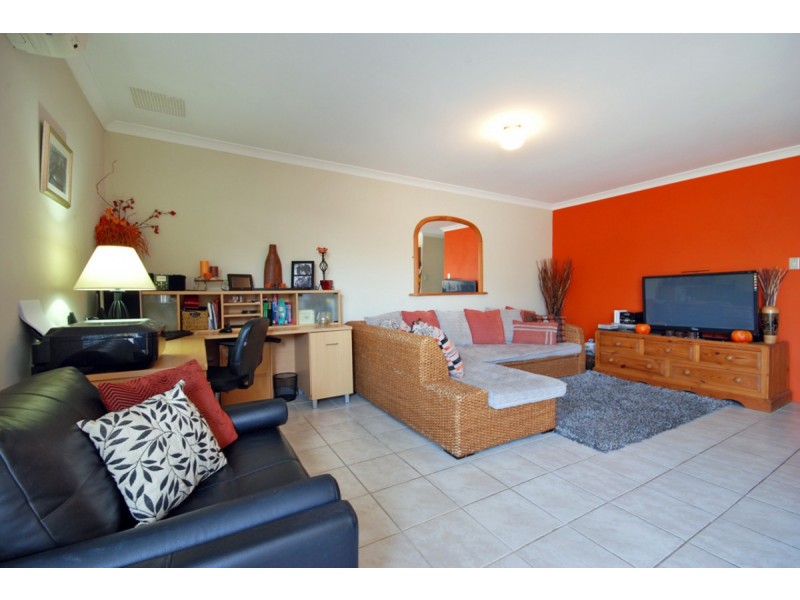 11 Pymore Crescent, Butler WA 6036