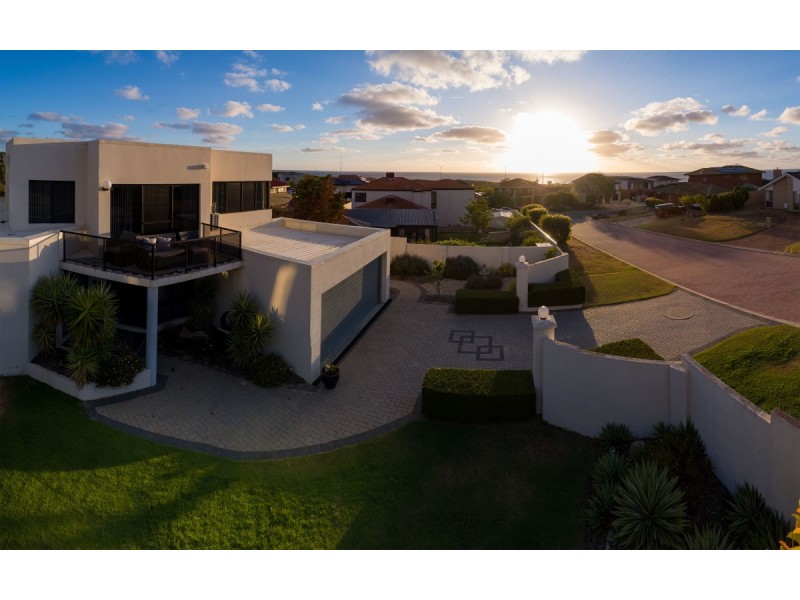 4 Jutland Rise, Ocean Reef WA 6027