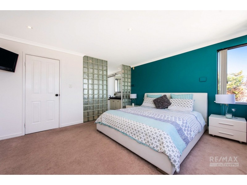 4 Jutland Rise, Ocean Reef WA 6027