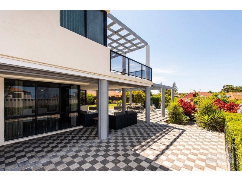 4 Jutland Rise, Ocean Reef WA 6027