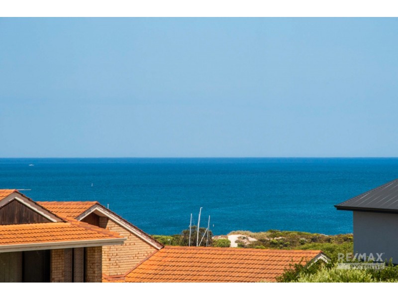 4 Jutland Rise, Ocean Reef WA 6027