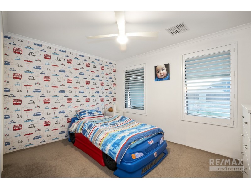 6 Yarmouth Road, Jindalee WA 6036