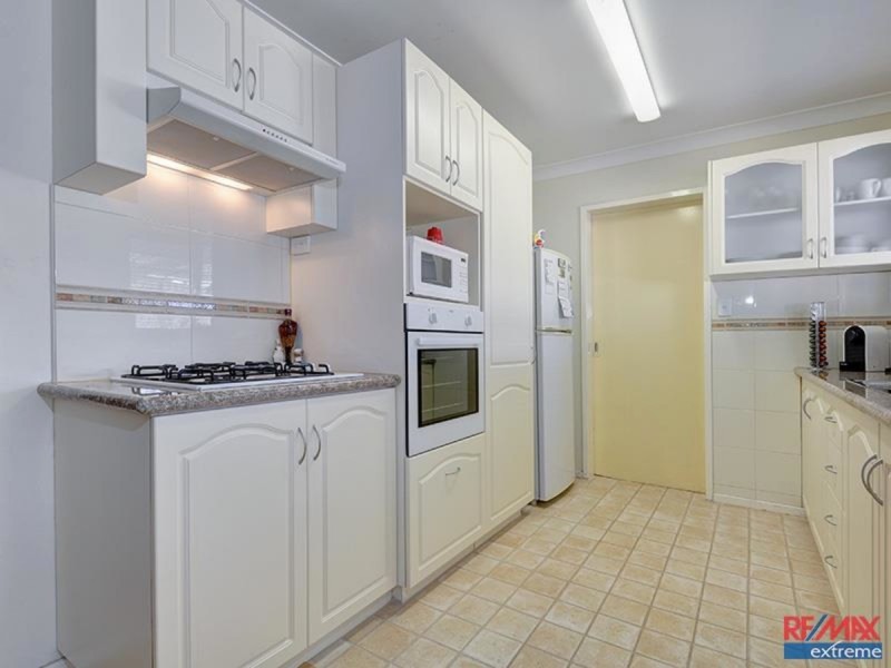 8 Waidup Street, Wanneroo WA 6065