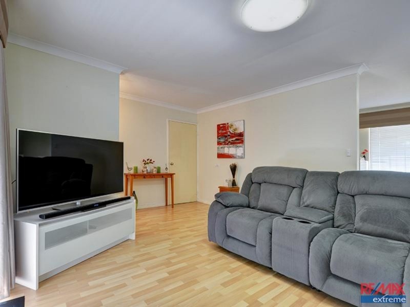 8 Waidup Street, Wanneroo WA 6065