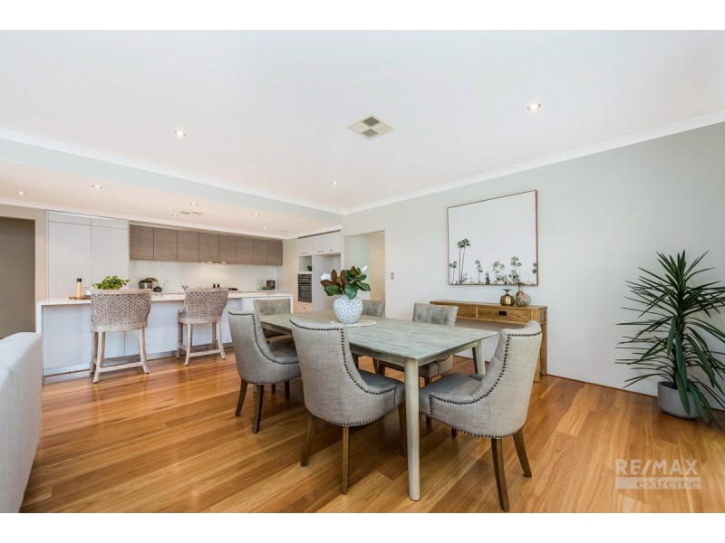 14 Adlington Way, The Vines WA 6069
