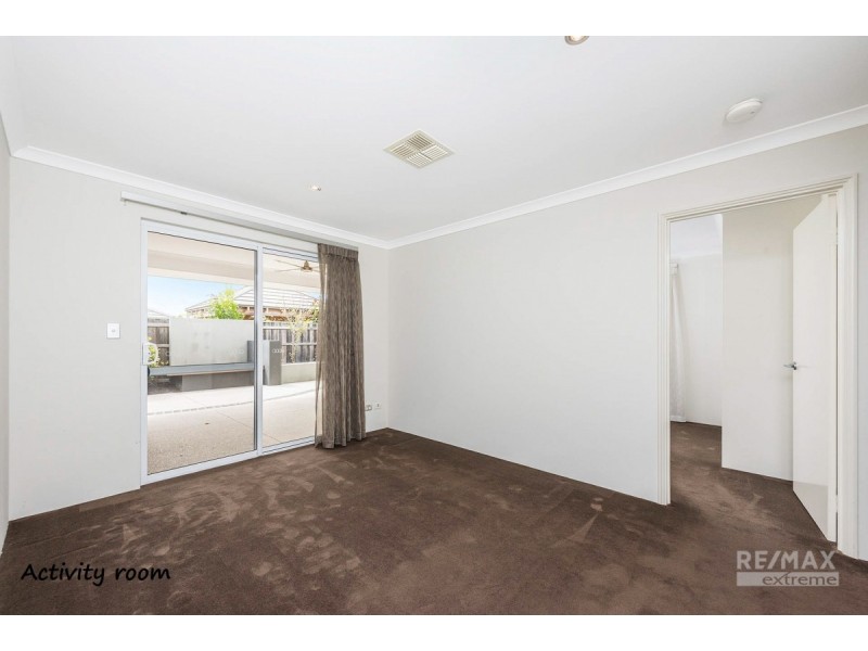 14 Adlington Way, The Vines WA 6069