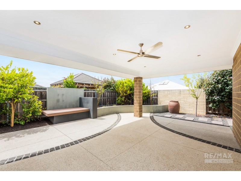 14 Adlington Way, The Vines WA 6069