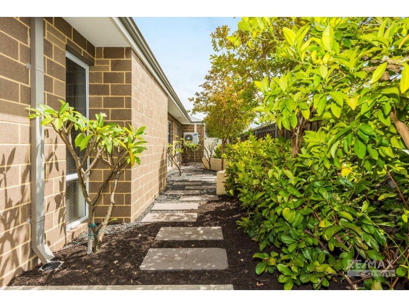 14 Adlington Way, The Vines WA 6069