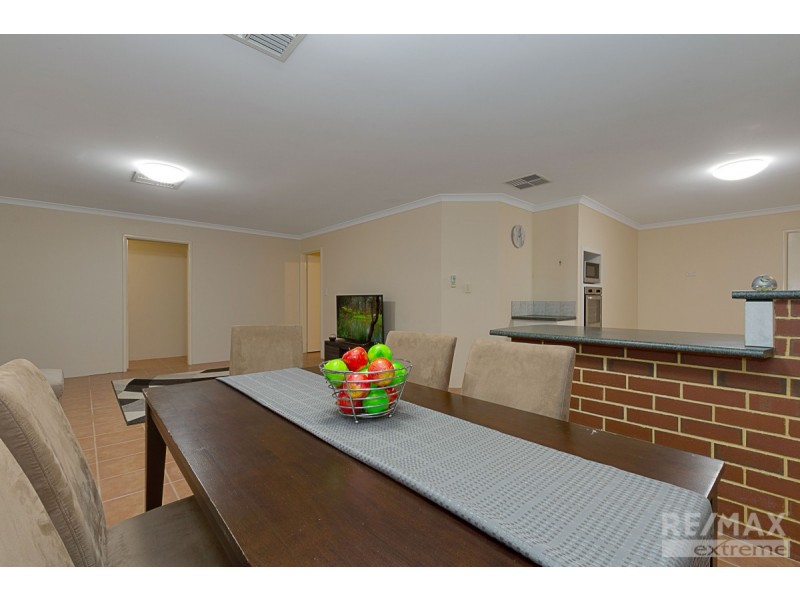 11 Thurleigh Approach, Butler WA 6036