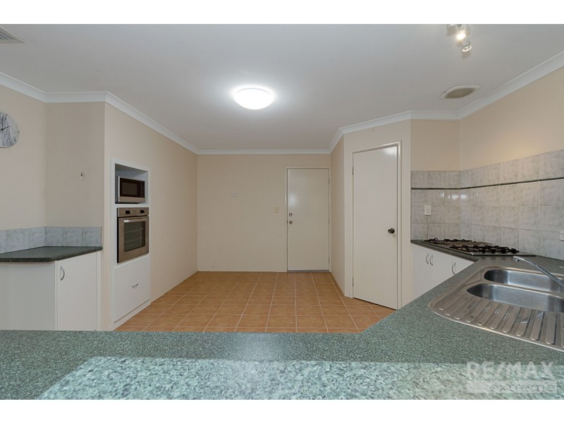 11 Thurleigh Approach, Butler WA 6036