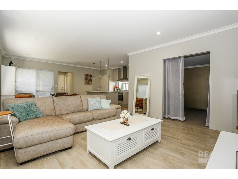 74 Trethowan Promenade, Alkimos WA 6038