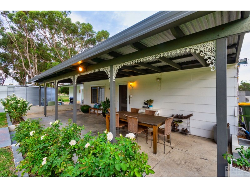 104 Greenvale Place, Mariginiup WA 6078