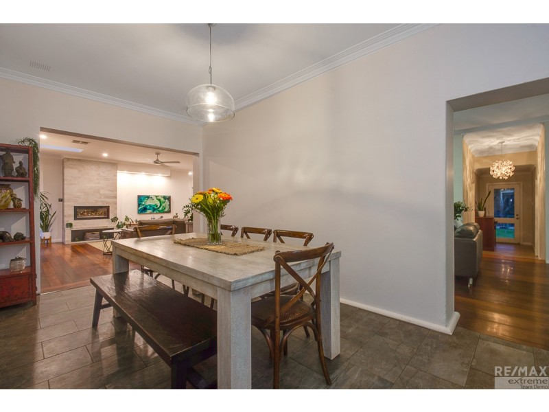 104 Greenvale Place, Mariginiup WA 6078