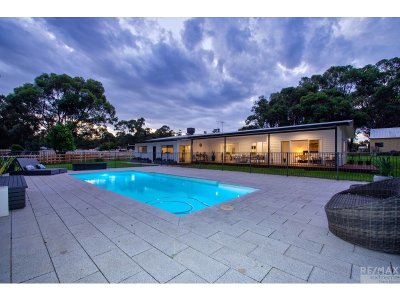 104 Greenvale Place, Mariginiup WA 6078