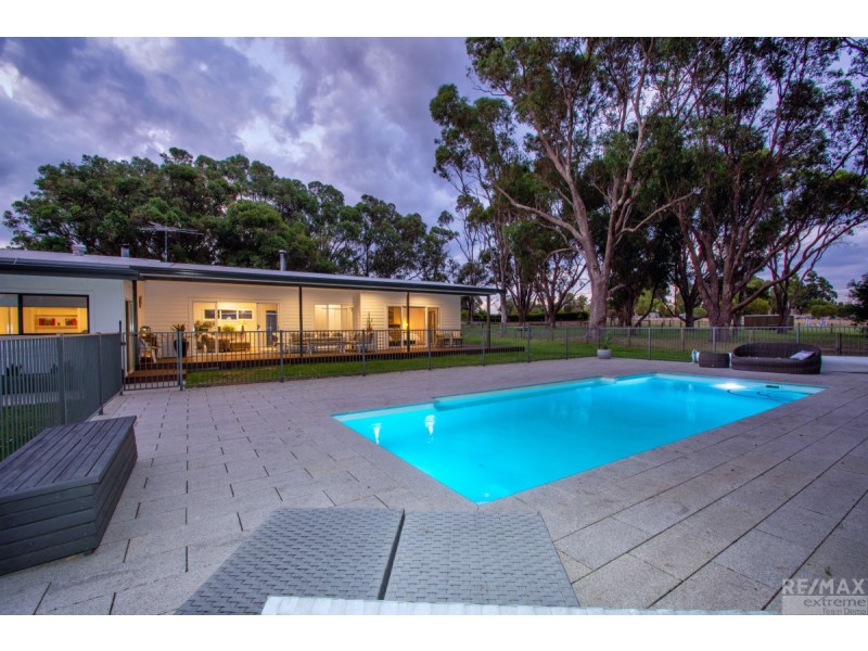 104 Greenvale Place, Mariginiup WA 6078