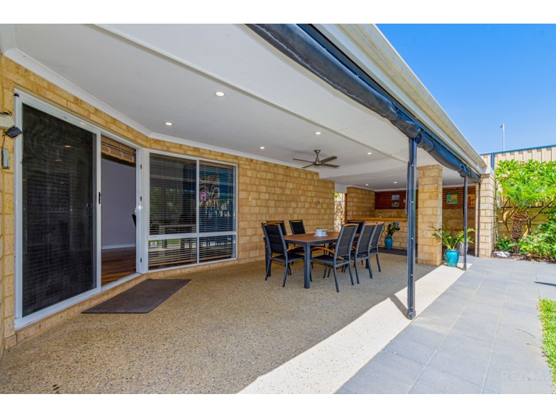 9 Triller Bend, Tapping WA 6065