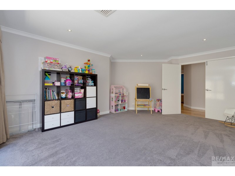 9 Triller Bend, Tapping WA 6065