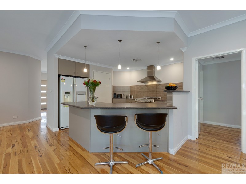 9 Triller Bend, Tapping WA 6065